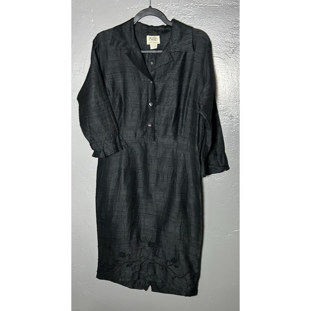 MOC Women's Black Silk Dress Size M 3/4 Sleeves Floral Beading On Bottom